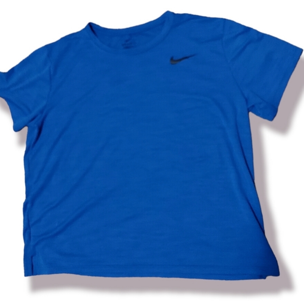 Nike Dri-Fit standard fit